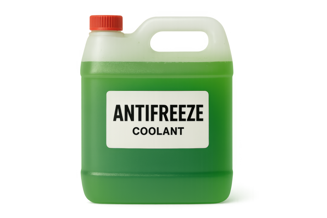 Klimaservicegerät beim Befüllen