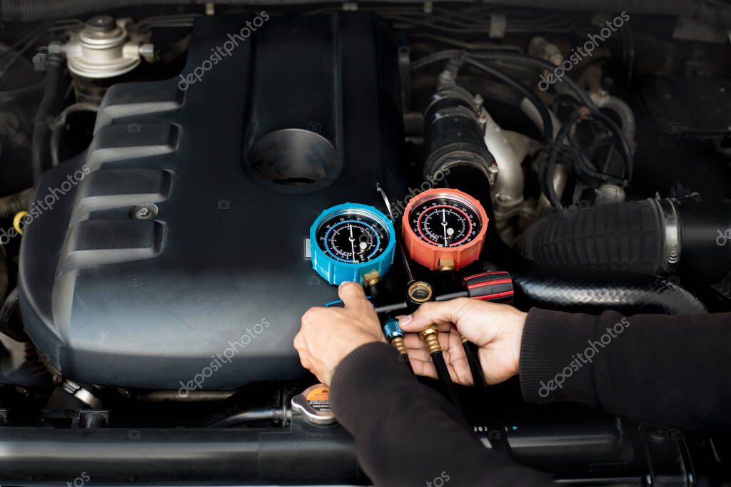 Klimaanlagenservice am Fahrzeug